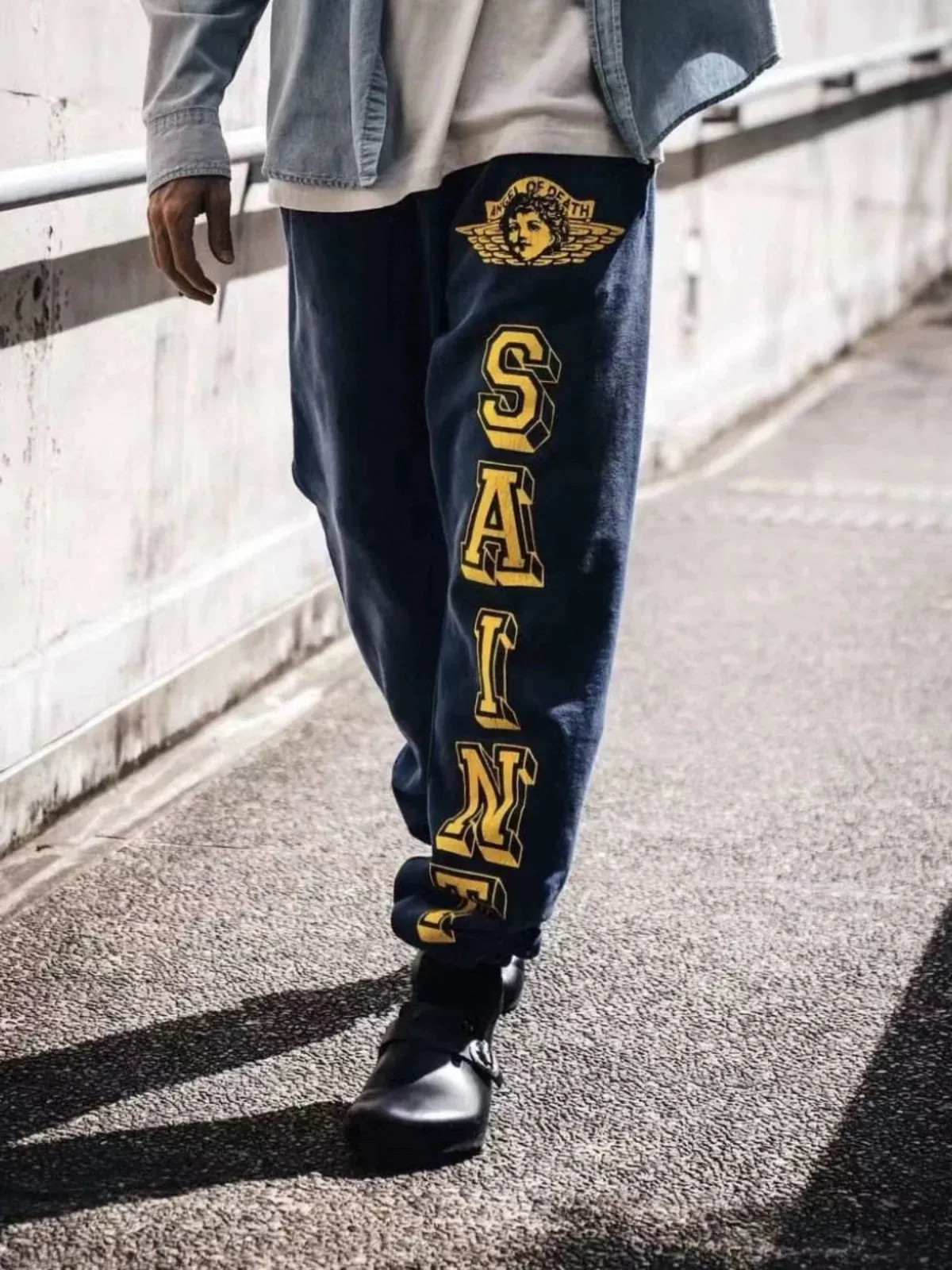 Saint Michael's trendy retro angels letters with old washed angel vintage loose casual loose sweatpants and trousers Style number: SM632 Size: S-M-L-XL Color: black blue-black red-blue yellow Price: P236